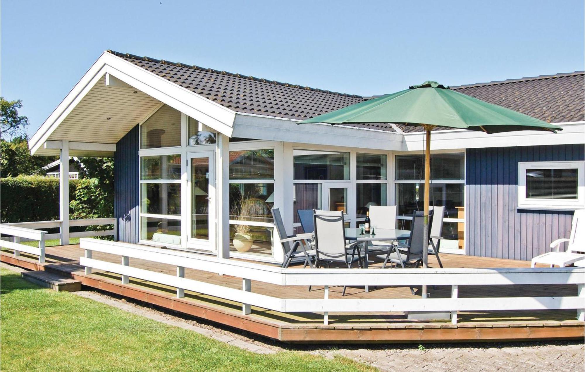 Awesome Home In Stroby With Wifi Екстер'єр фото