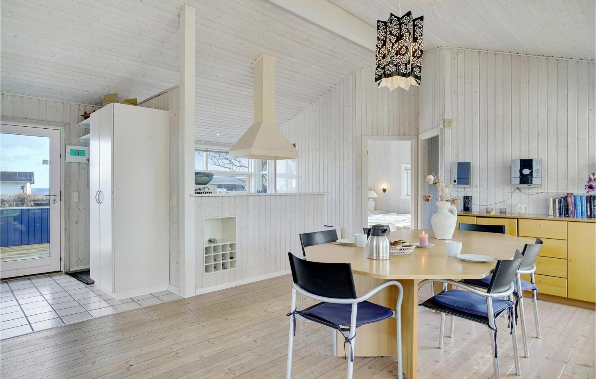 Awesome Home In Stroby With Wifi Екстер'єр фото