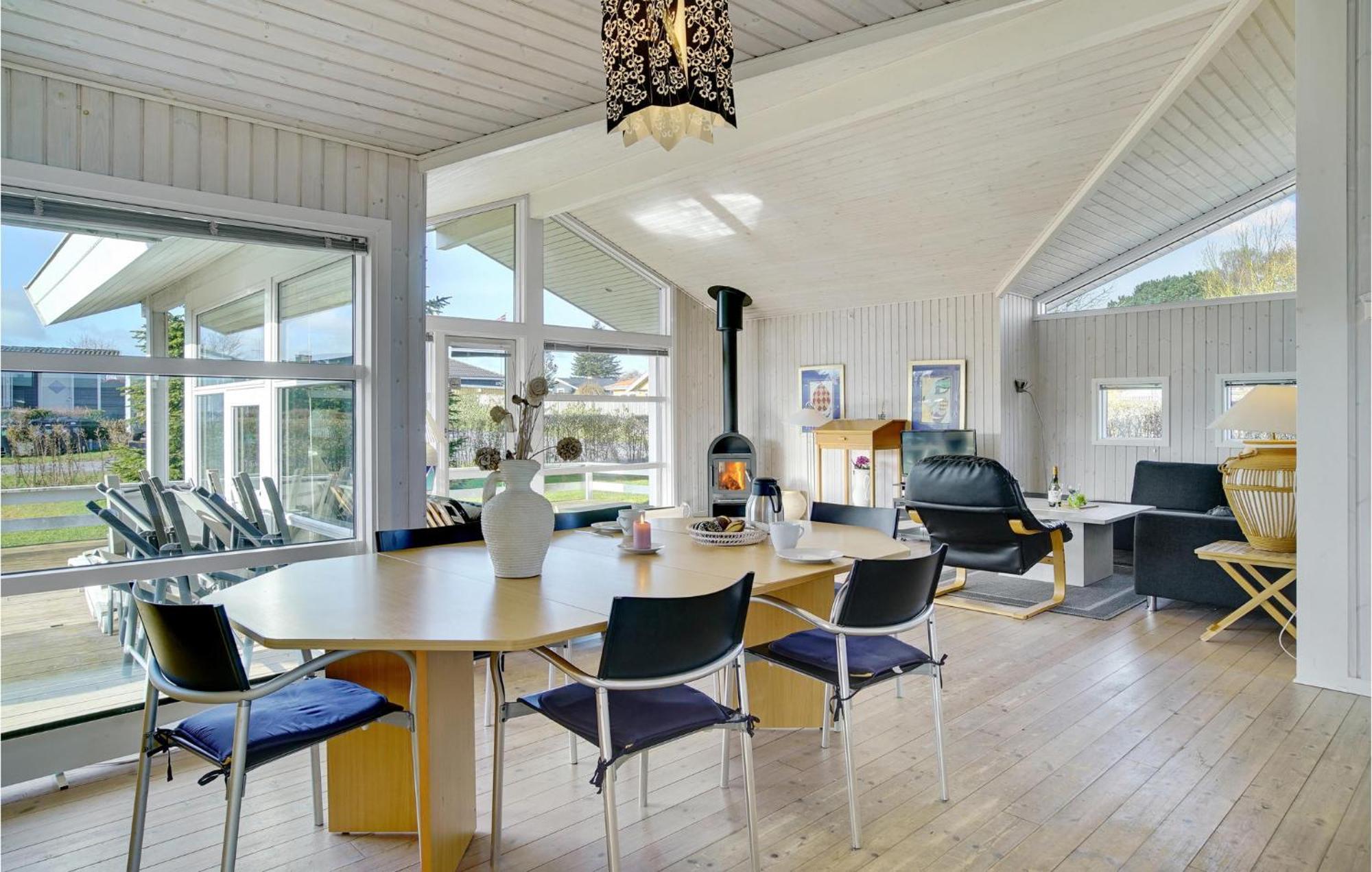 Awesome Home In Stroby With Wifi Екстер'єр фото