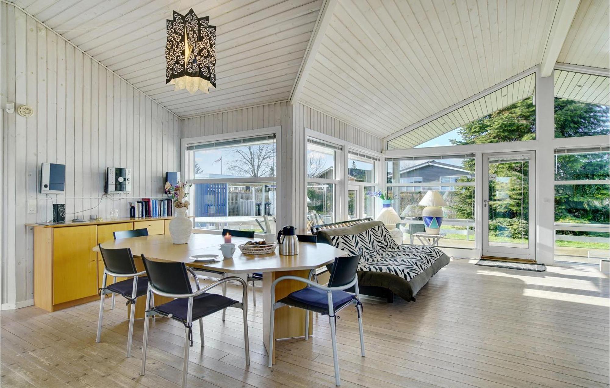 Awesome Home In Stroby With Wifi Екстер'єр фото